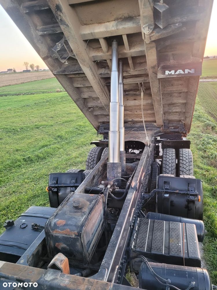 MAN 35.410 8x8 F2000 pojazd specjalistyczny Wywrotka 3-Stronna stan BDB - 23