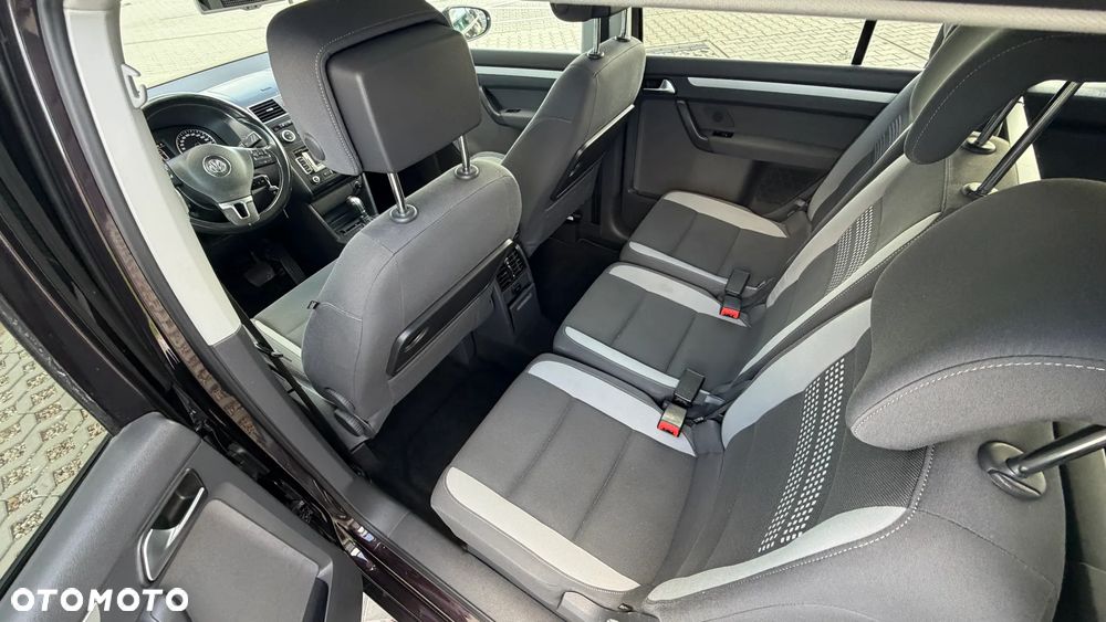 Volkswagen Touran 2.0 TDI DPF Highline DSG - 29