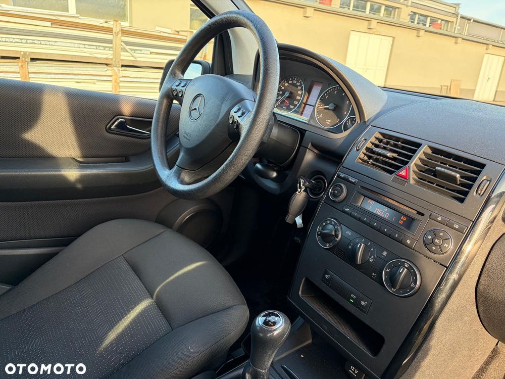 Mercedes-Benz Klasa A 160 BlueEFFICIENCY Avantgarde - 12