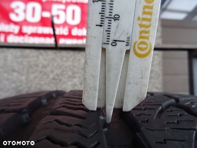 235/40/R19 96V XL Nokian WR A4 - 5