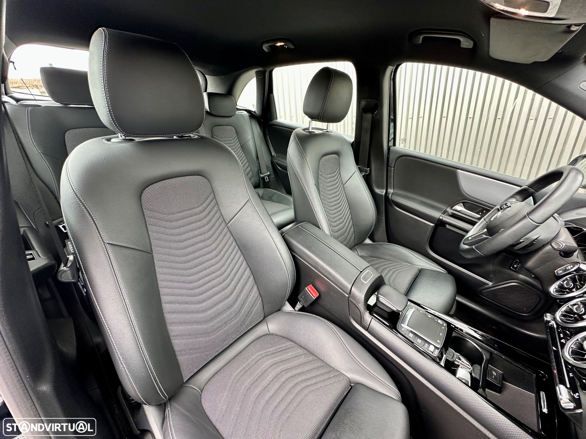 Mercedes-Benz B 180 d 7G-DCT Style - 42