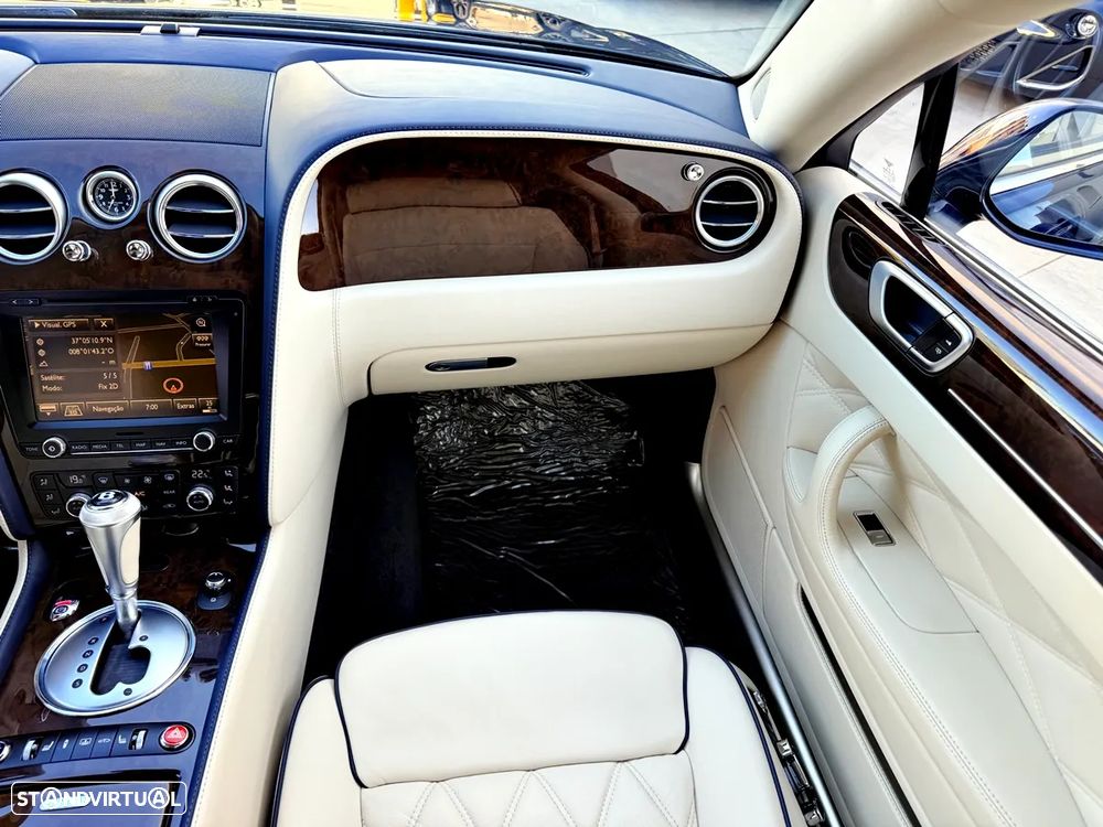 Bentley Continental Flying Spur 6.0 W12 - 12