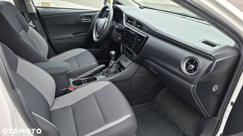 Toyota Auris 1.33 VVT-i Life - 11