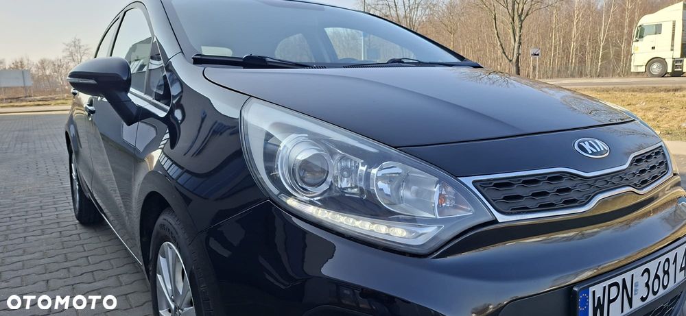 Kia Rio 1.2 Attract - 24
