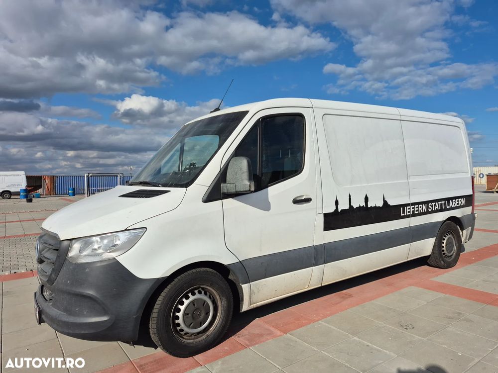 Mercedes-Benz Sprinter - 38