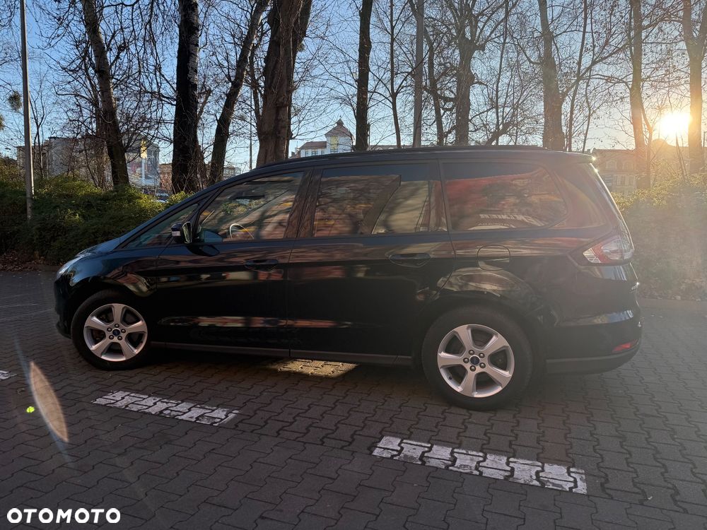 Ford Galaxy 1.5 EcoBoost Titanium - 4