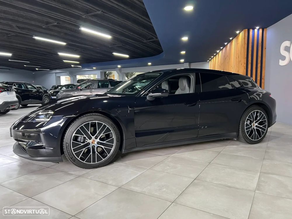 Porsche Taycan Sport Turismo - 4