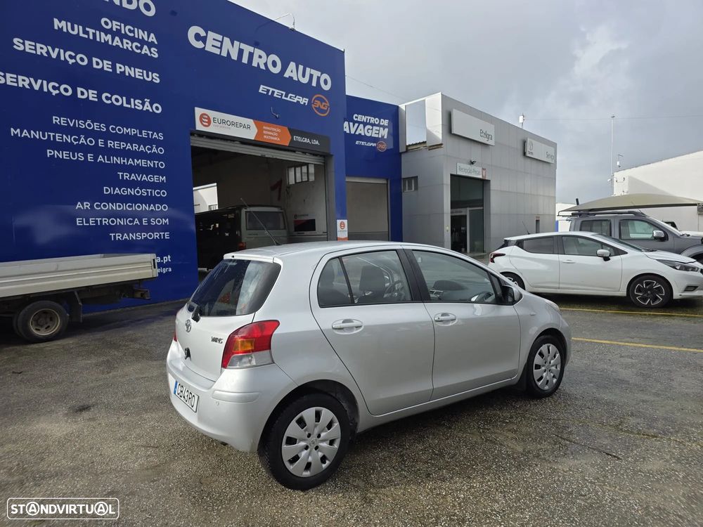 Toyota Yaris 1.4 D-4D Executive - 14