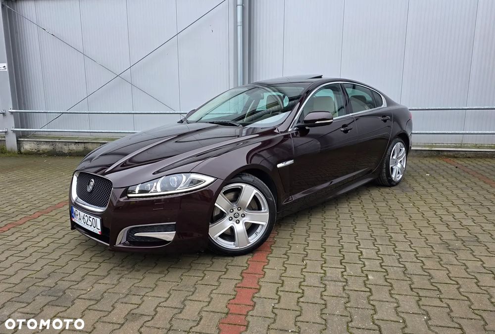 Jaguar XF 3.0 T R-Sport - 3