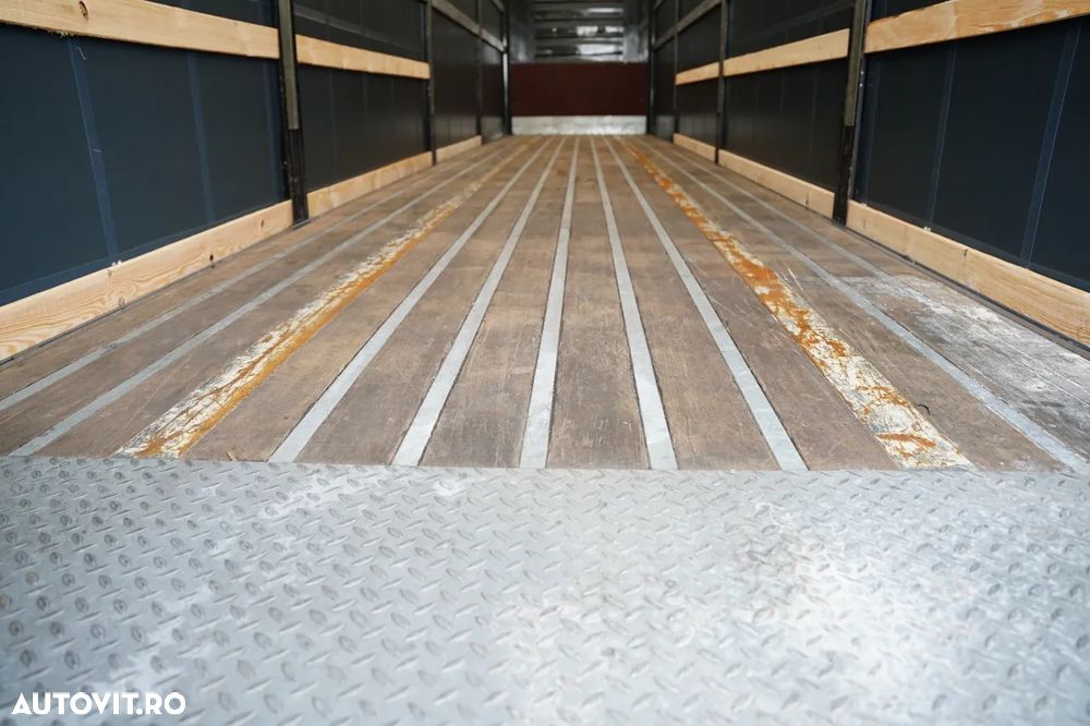 Fruehauf / CORTINĂ / STANDARD / LIFT 2.000 kg / BALCĂ PODEA PUTERNICĂ / AXE SAF - 19