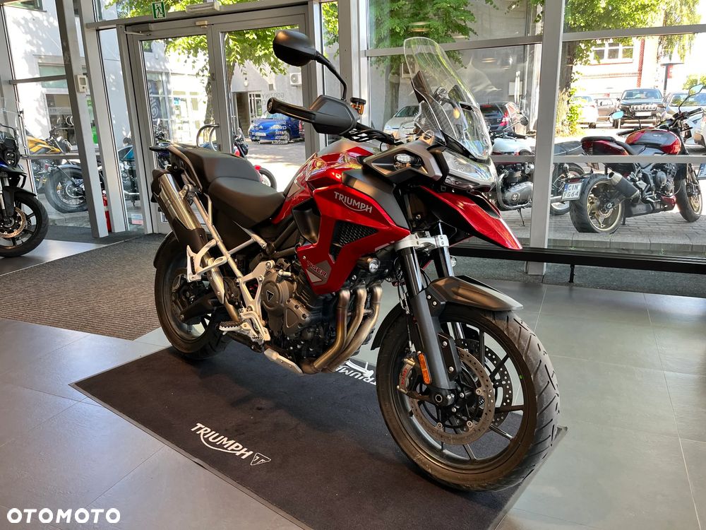 Triumph Tiger - 1