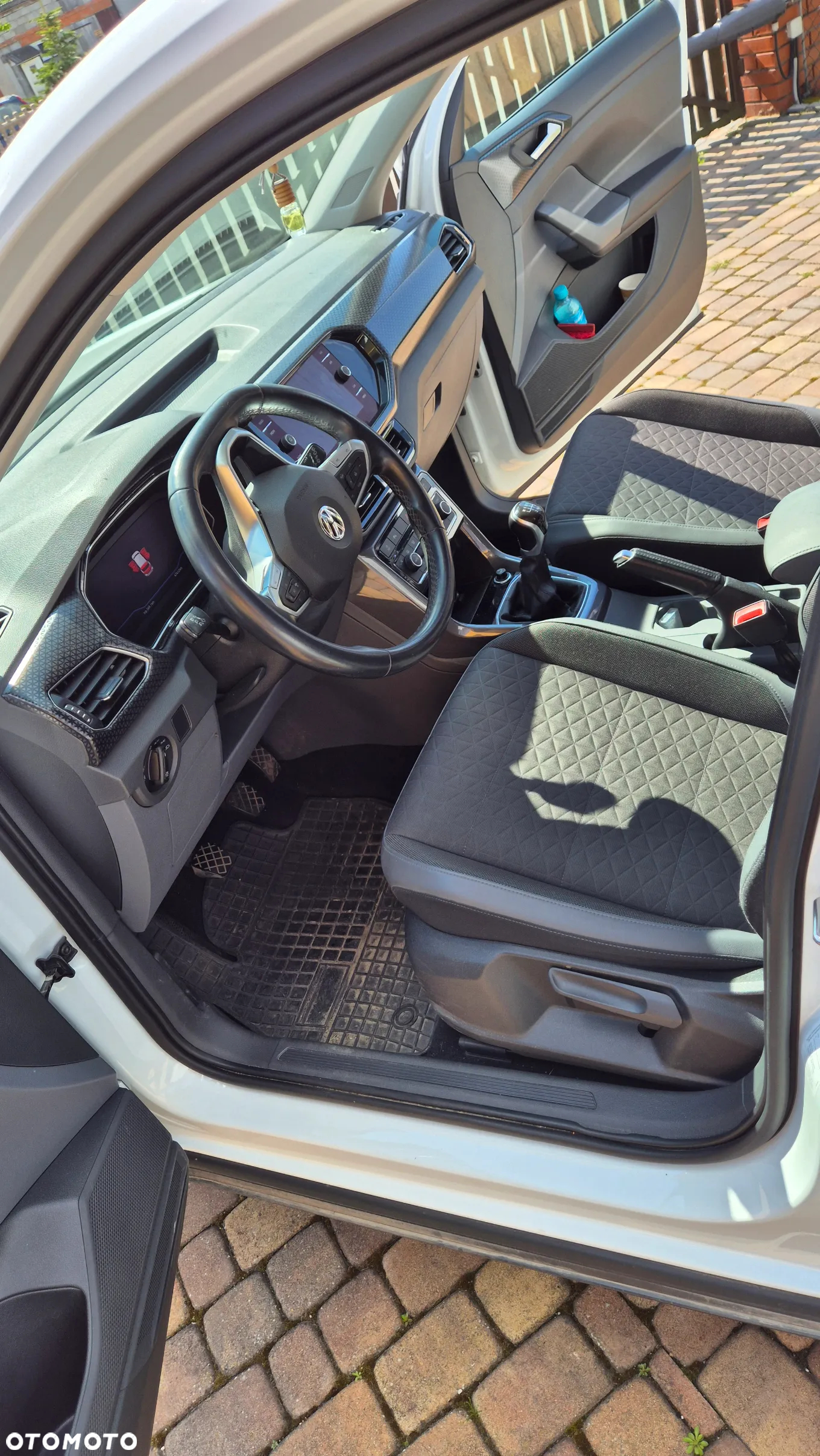 Volkswagen T-Cross - 9