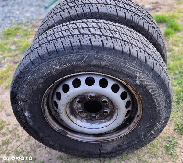 Koła 2 sztuki 16 cali 235/65 R16C Wielosezon 2023r. Mercedes Sprinter 906 Volkswagen Crafter