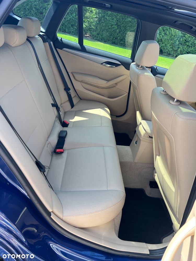 BMW X1 sDrive18d Sport Line - 36