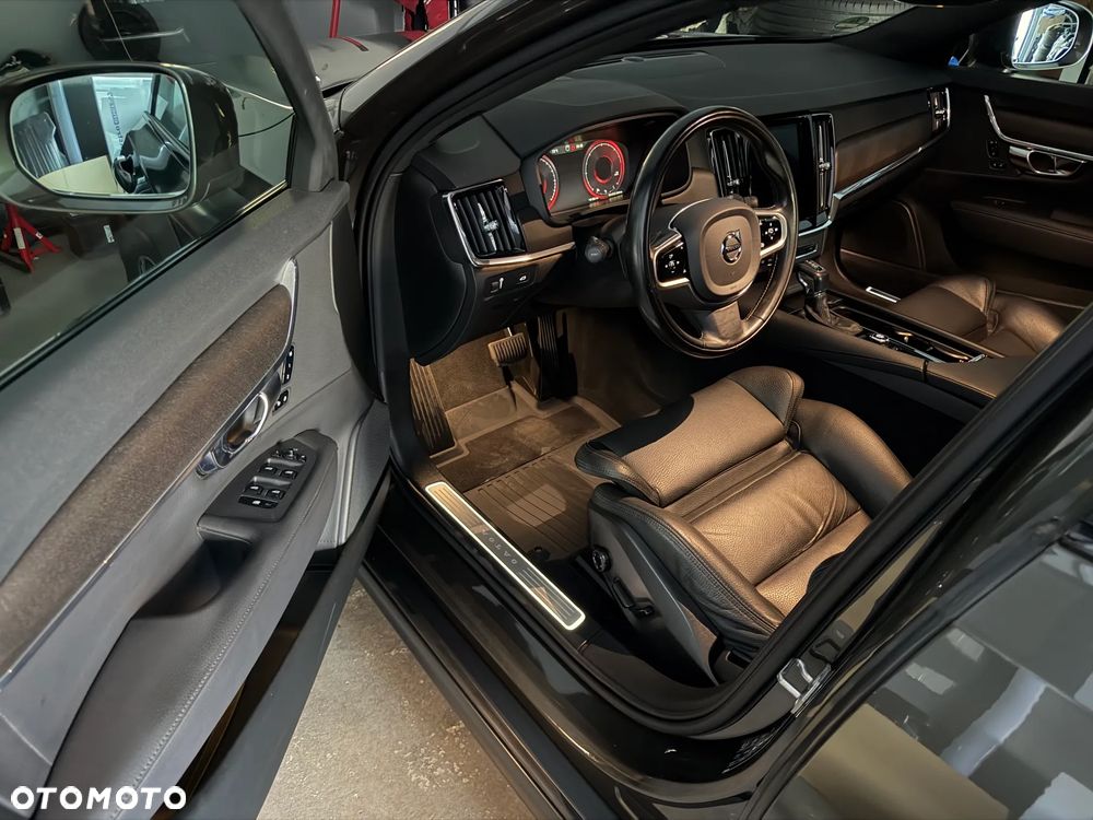 Volvo V90 Cross Country D5 AWD Geartronic - 35