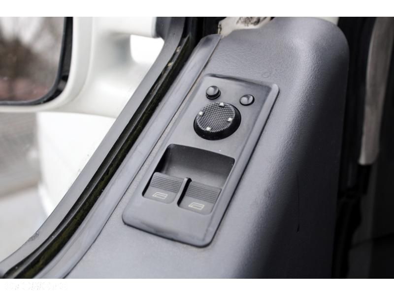 Volkswagen Transporter - 9
