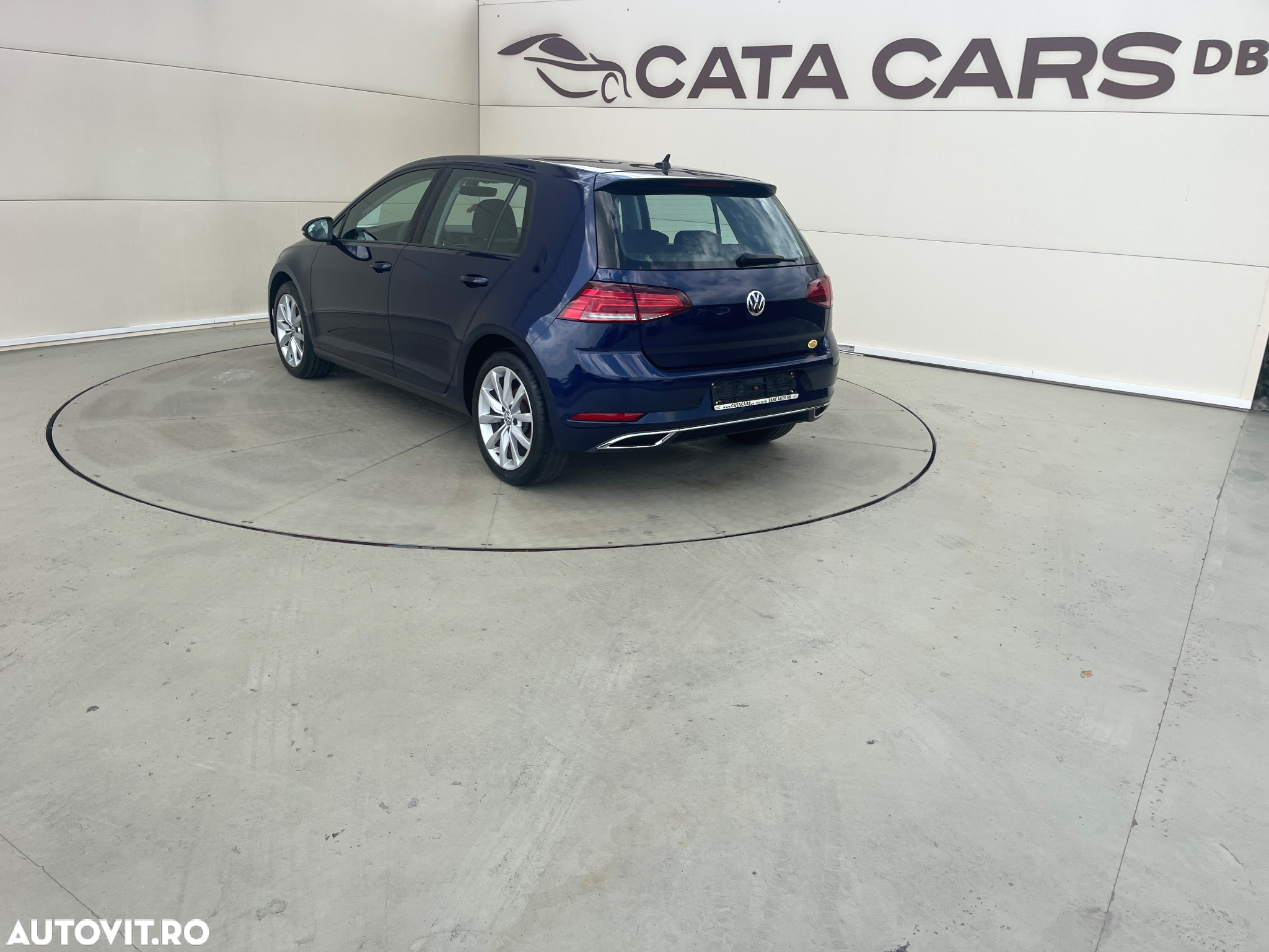 Volkswagen Golf 2.0 TDI (BlueMotion Technology) Highline - 10