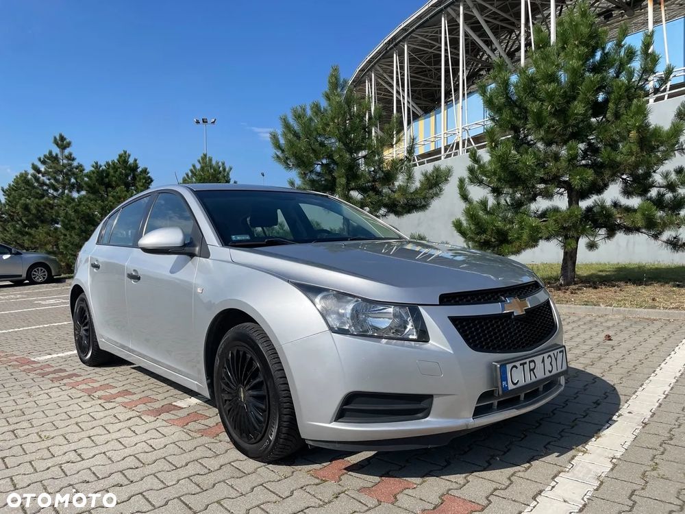 Chevrolet Cruze 1.6 LS - 1