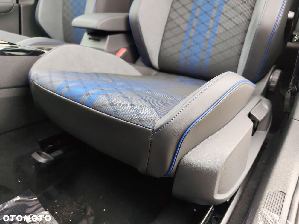 Volkswagen Golf - 12