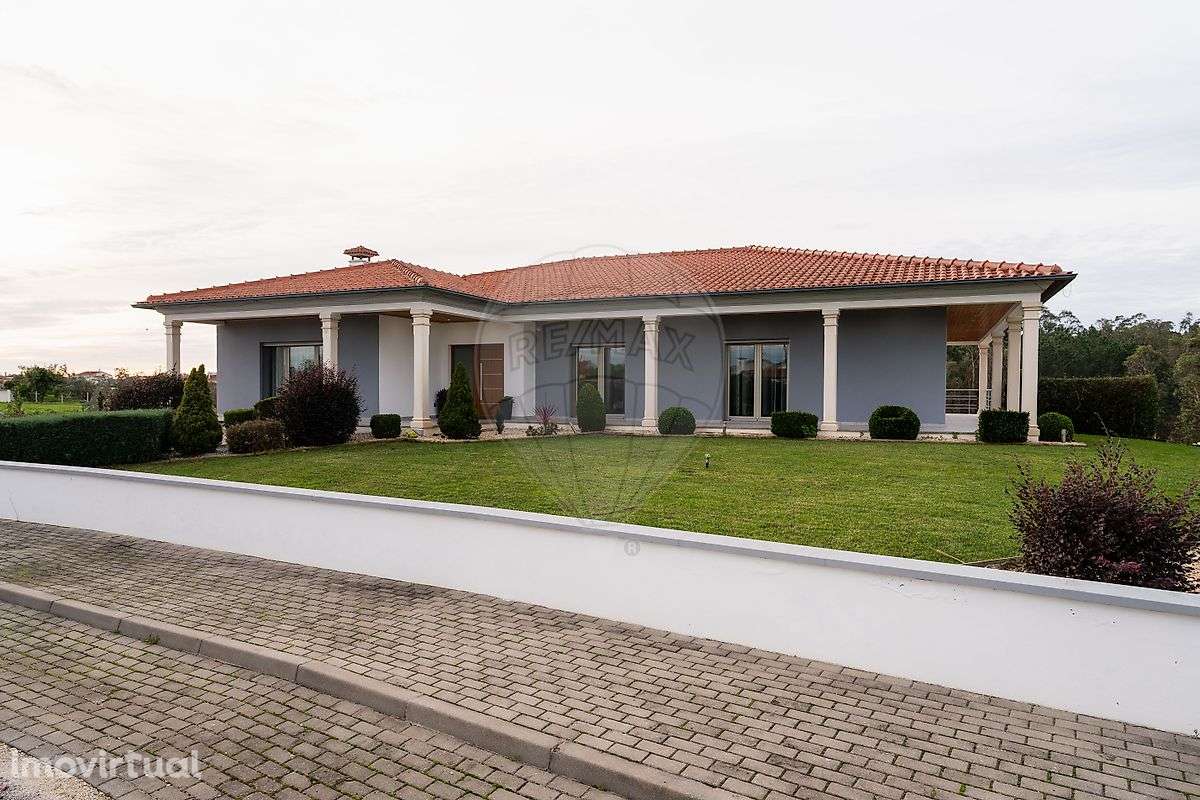 Moradia T4 para venda - Grande imagem: 2/50