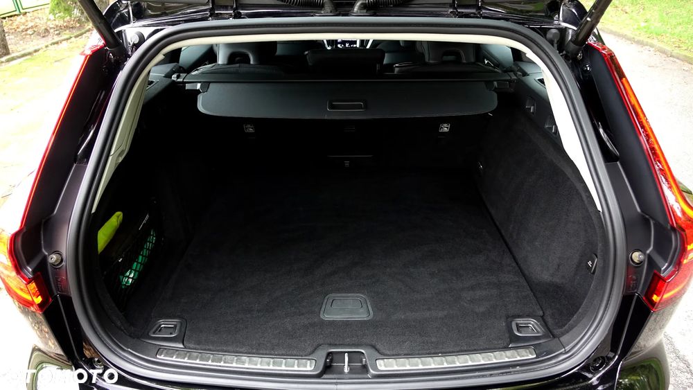 Volvo V60 D4 AWD Geartronic - 30