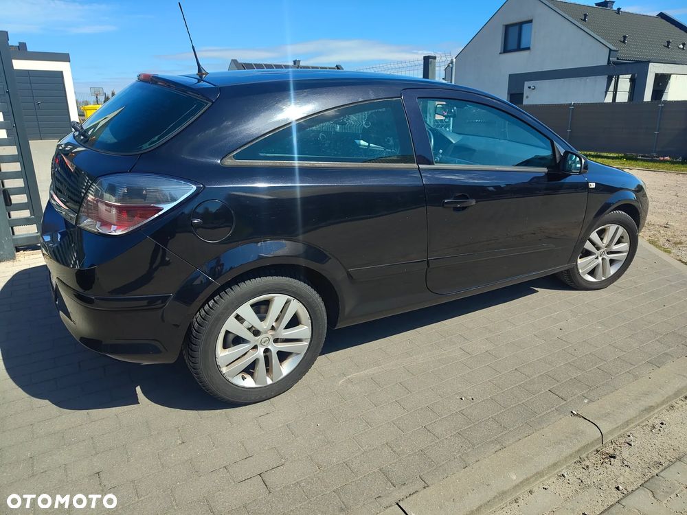 Opel Astra - 4