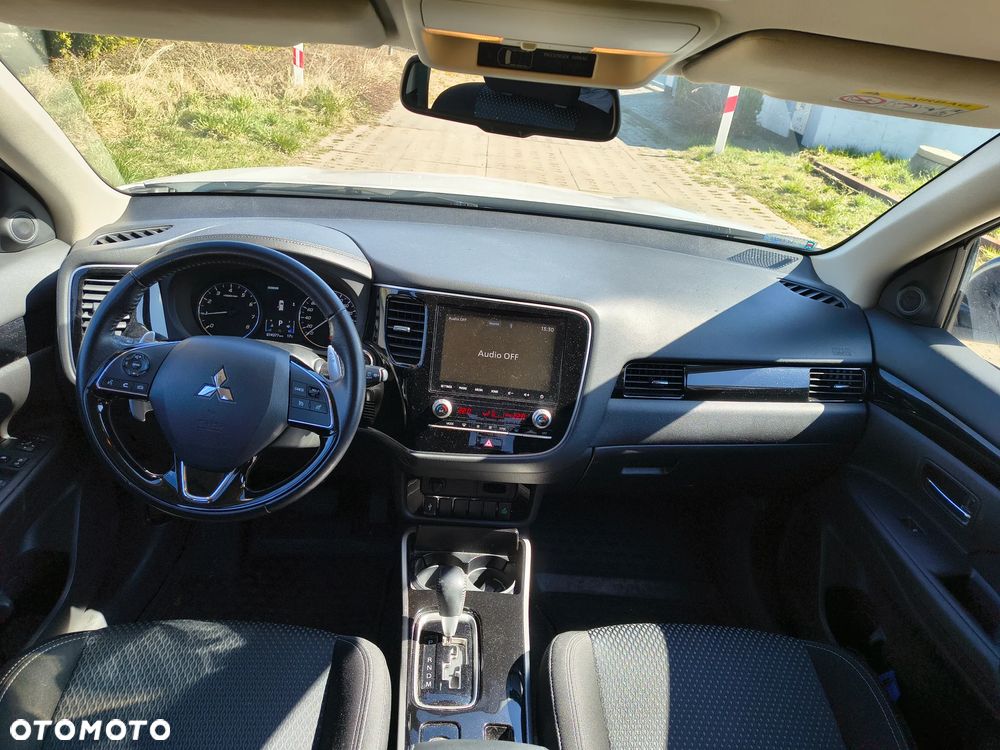 Mitsubishi Outlander 2.0 Intense 4WD CVT - 6