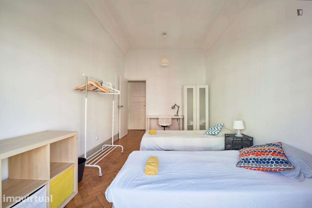 Quarto - localizado em Alameda Lisbon - Grande imagem: 5/27