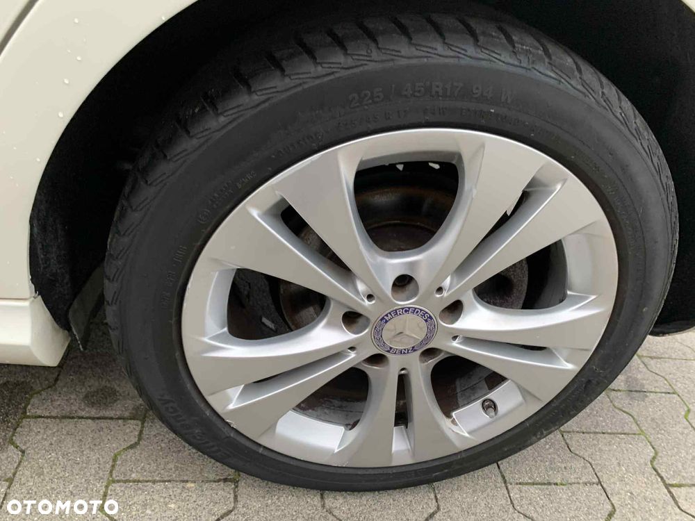 Mercedes-Benz Klasa B 200 (CDI) d 7G-DCT - 36