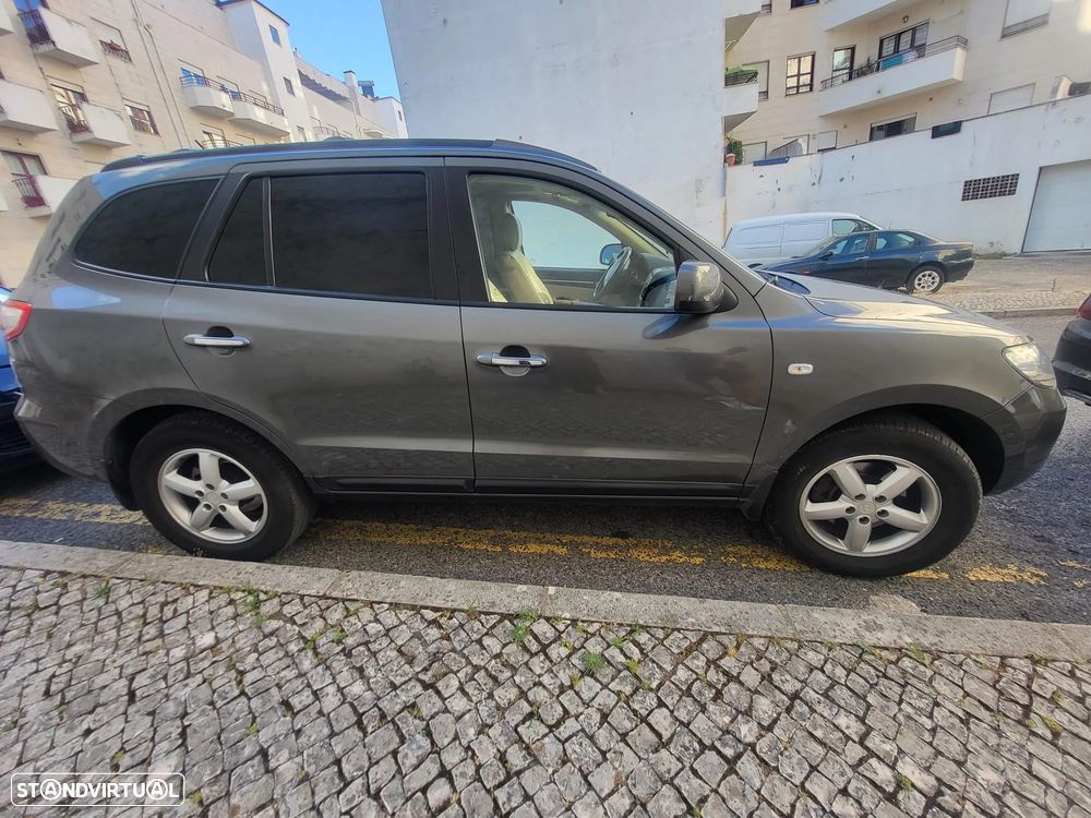 Hyundai Santa Fe 2.2 CRDi 7Wagon Comfort - 2