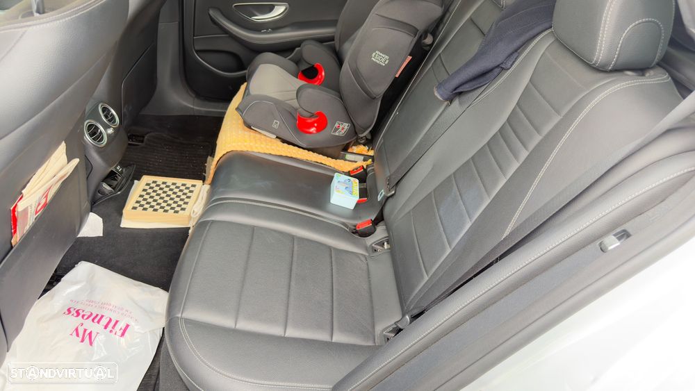 Mercedes-Benz E 220 d 4Matic 9G-TRONIC Avantgarde - 17