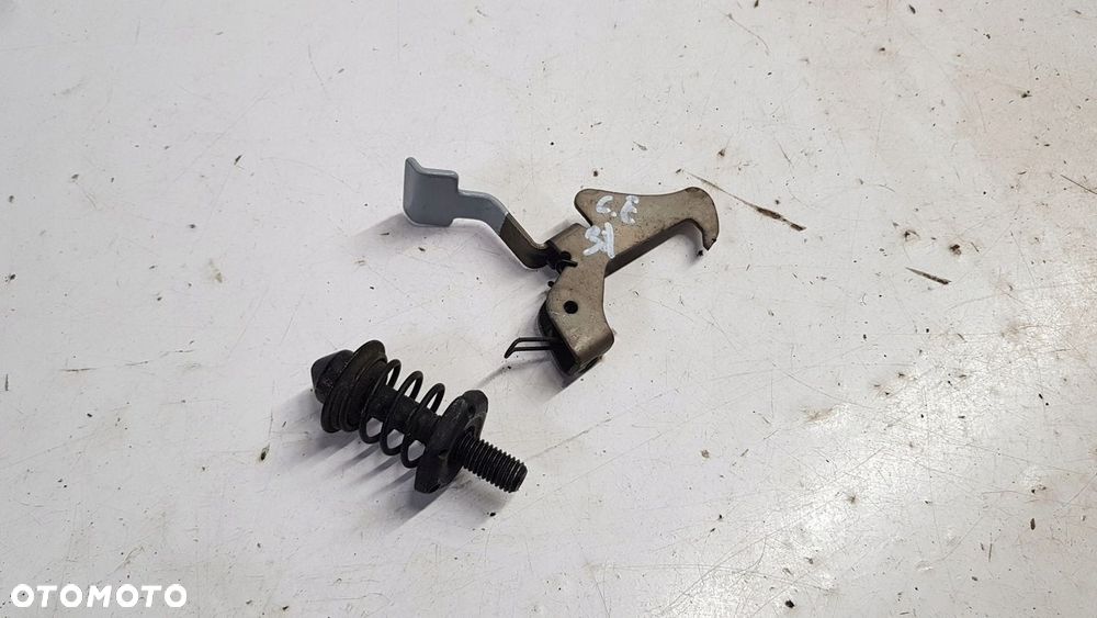 rygiel maski Opel Corsa E - 1