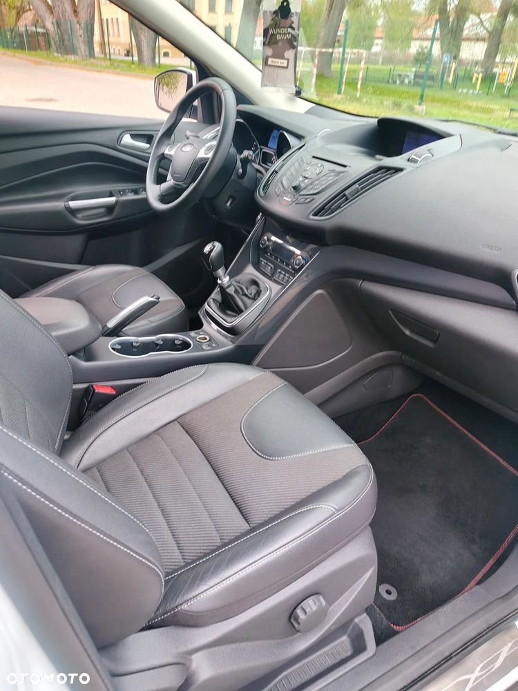 Ford Kuga - 11