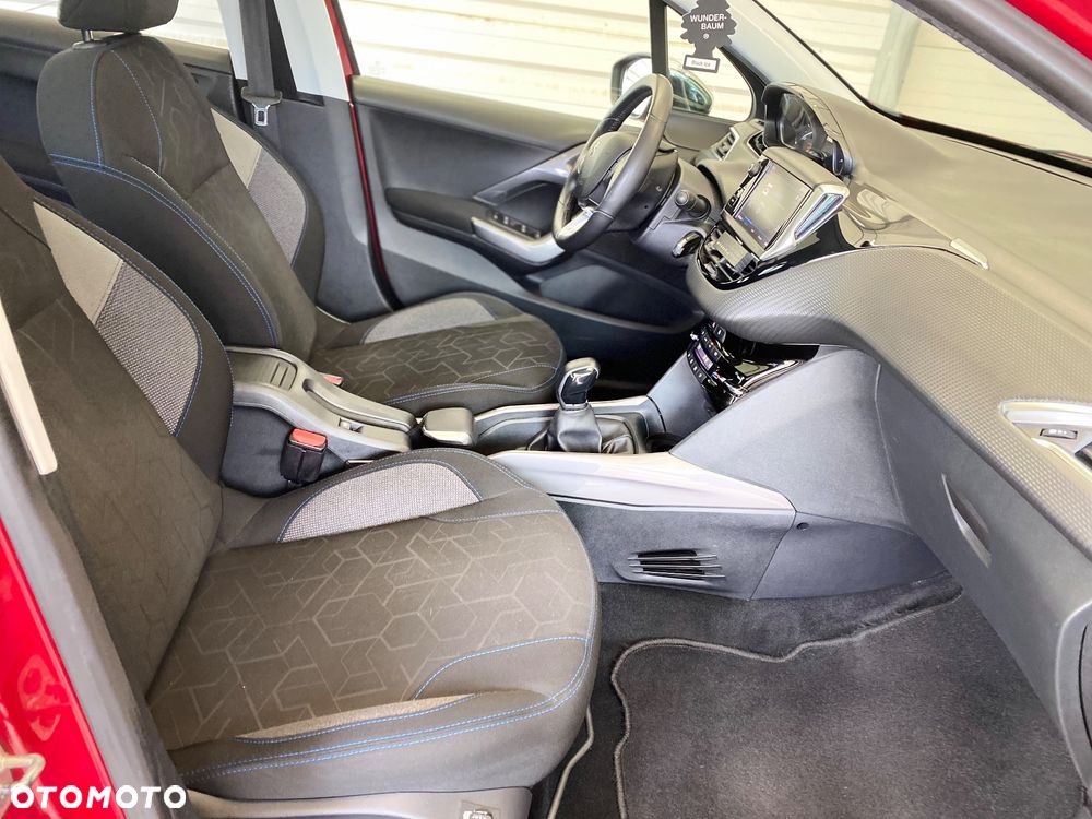 Peugeot 2008 1.6 BlueHDi Style - 13