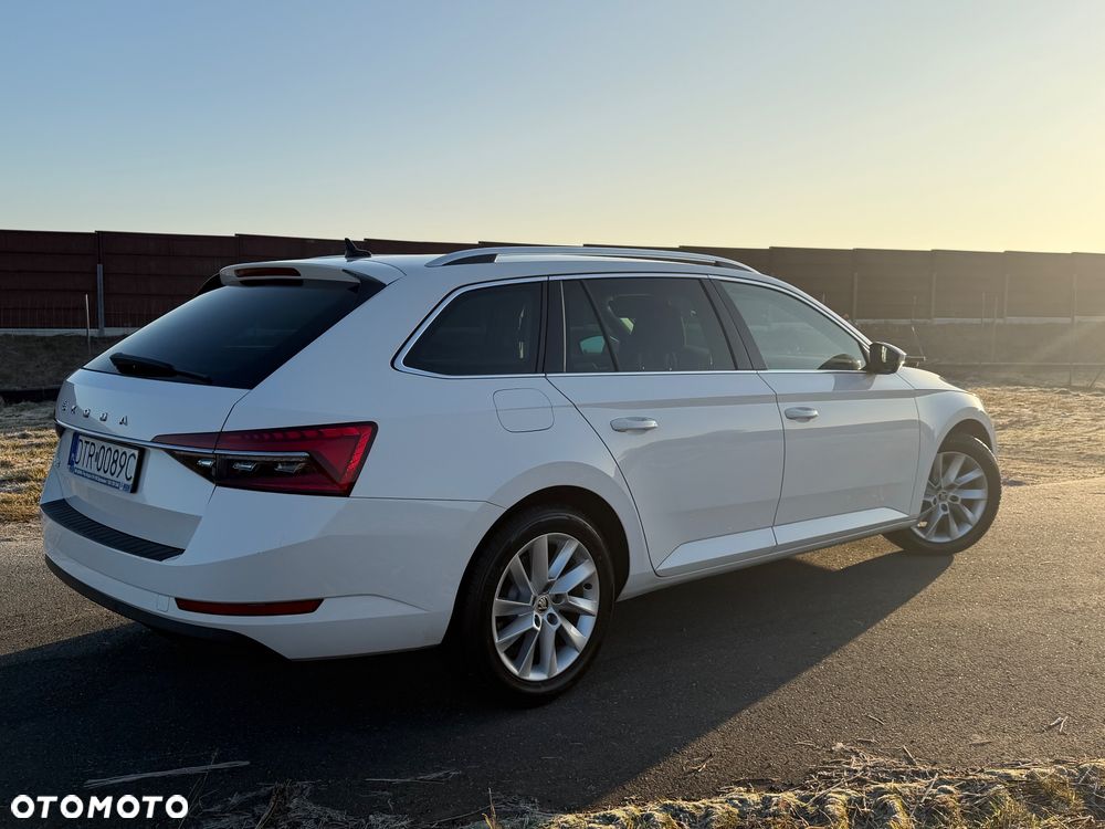 Skoda Superb 2.0 TDI DSG Style - 11