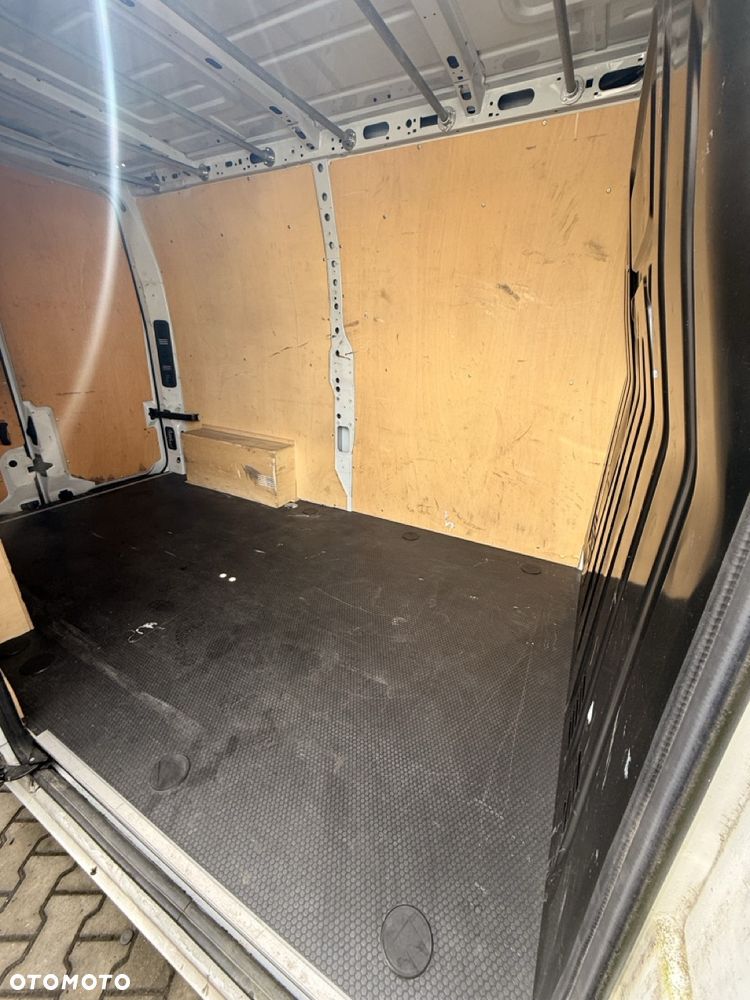 Renault Master L2H2 - 17