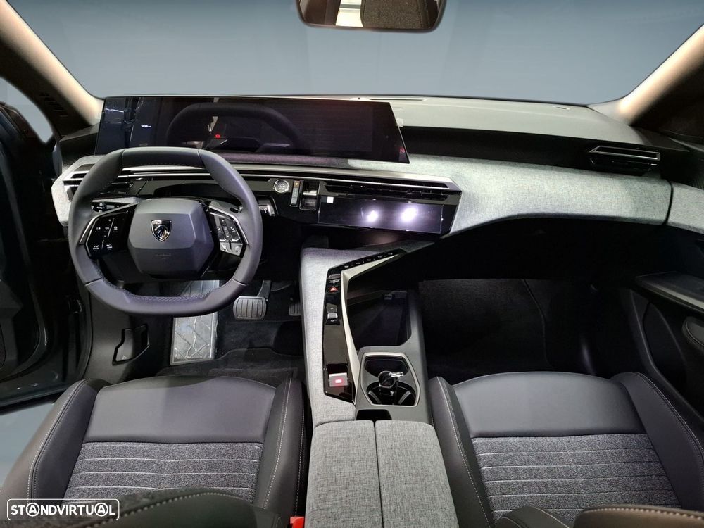 Peugeot 5008 1.2 Hybrid Allure e-DCS6 - 12