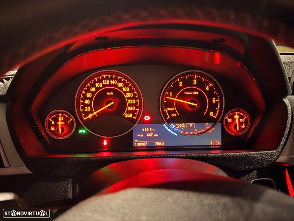 BMW 318 d Line Sport Auto - 11