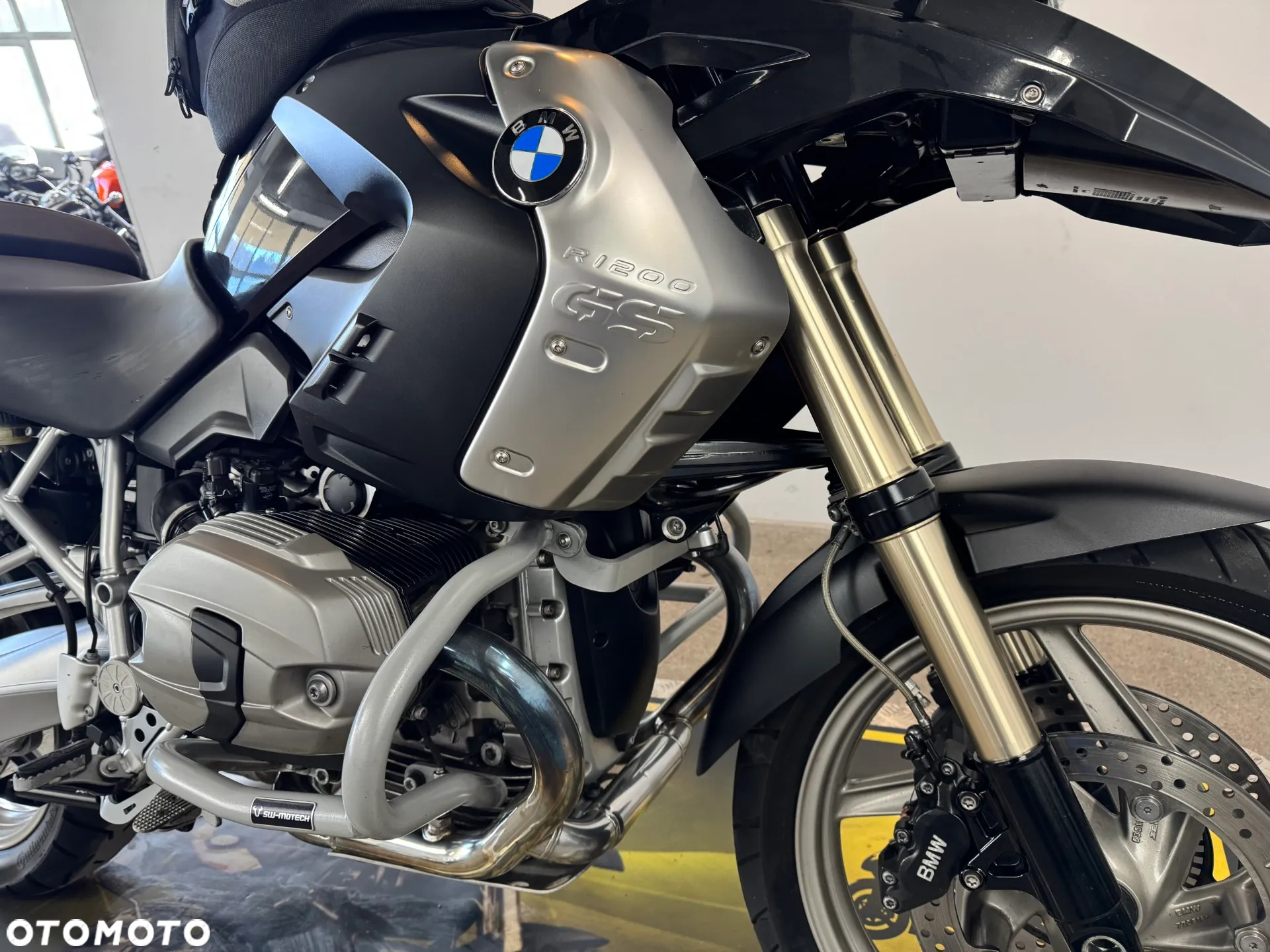 BMW R - 9
