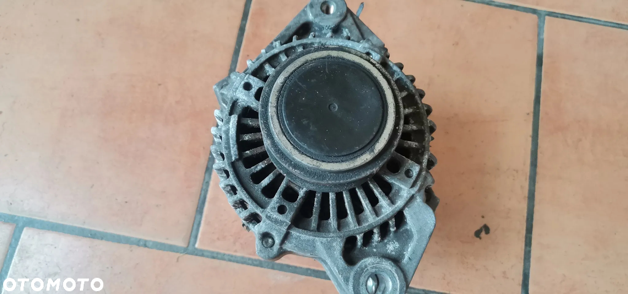 ALTERNATOR TOYOTA YARIS I 1.4 D4D 27060-33010 - 3