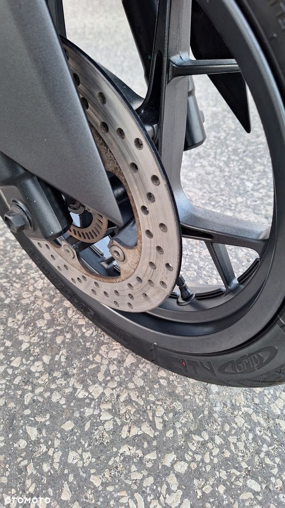 Yamaha X-max - 27