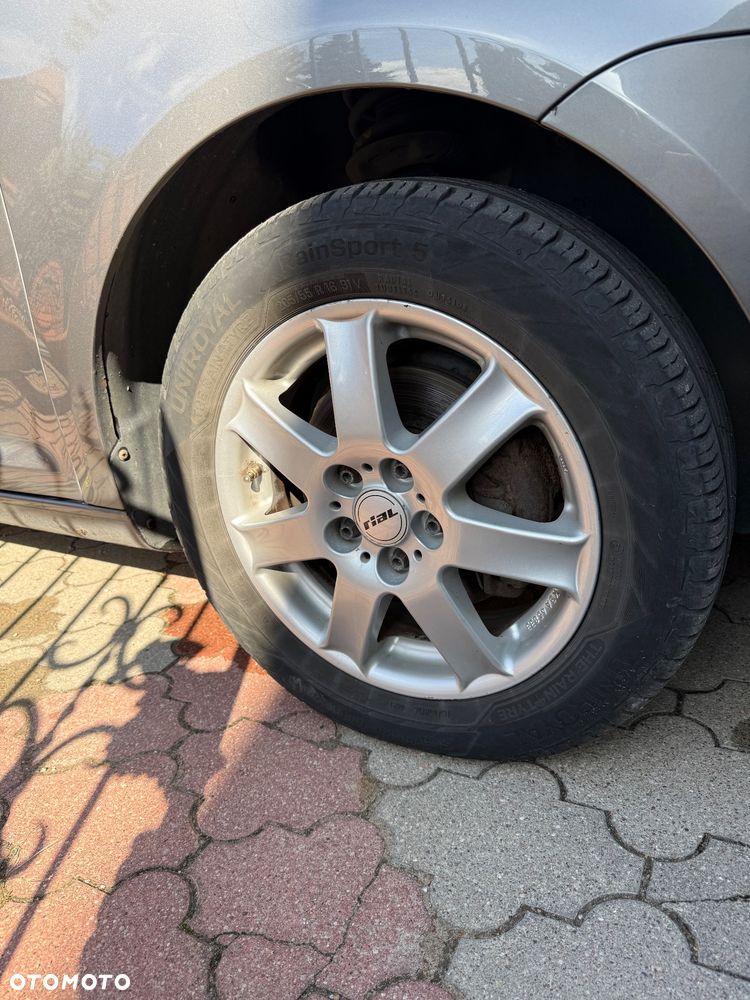 Volkswagen Touran 2.0 TDI Freestyle - 14