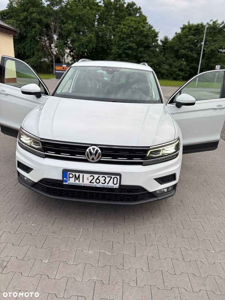 Volkswagen Tiguan - 11