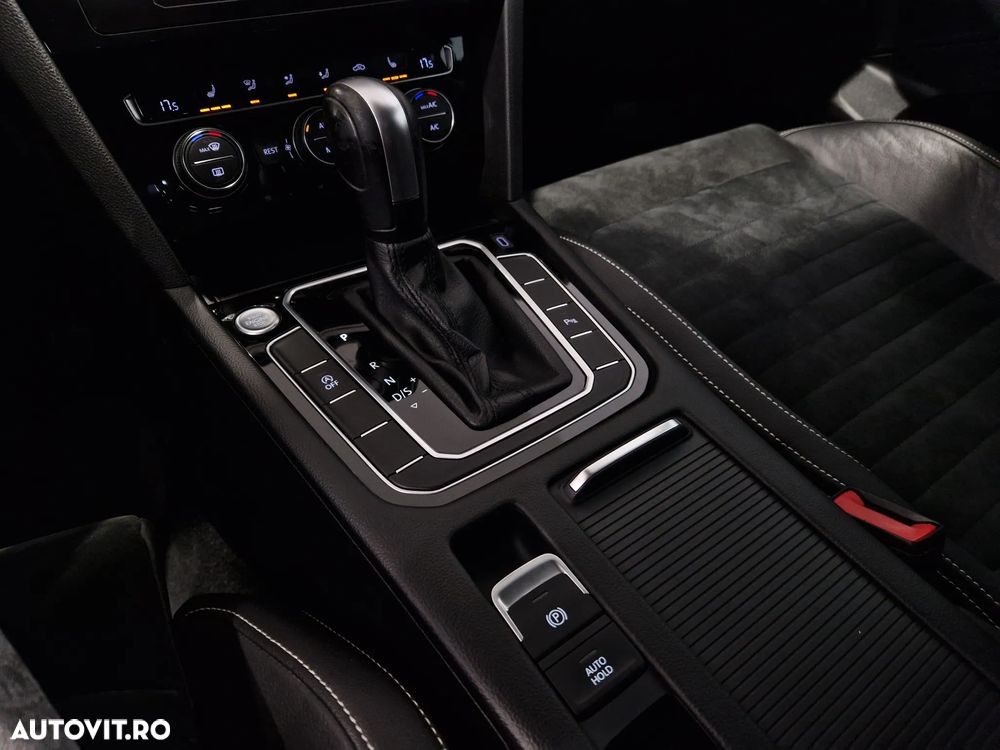 Volkswagen Passat 2.0 TDI DSG Highline - 20