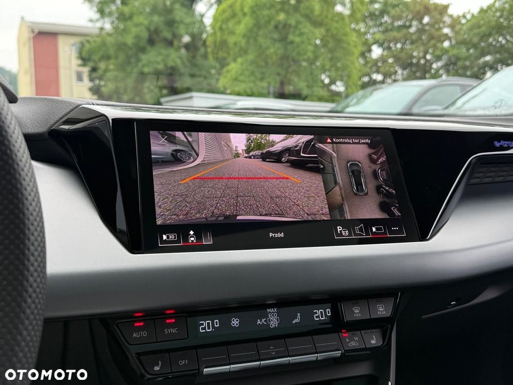 Audi e-tron GT - 32