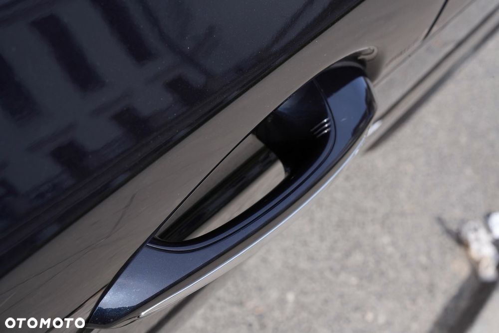 BMW Seria 5 520d M Sport - 26