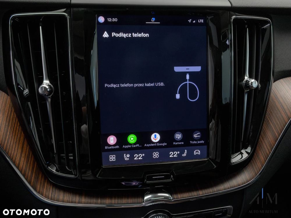 Volvo XC 60 B4 D AWD Ultimate Dark - 32