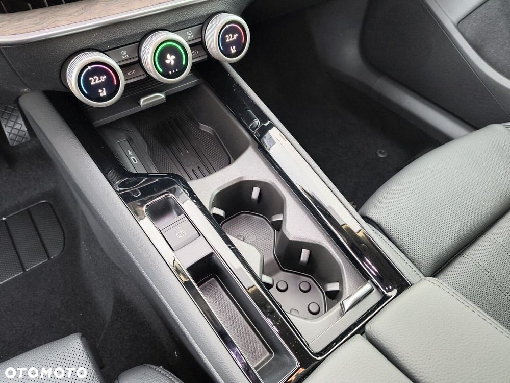 Skoda Superb 2.0 TSI L&K DSG - 14