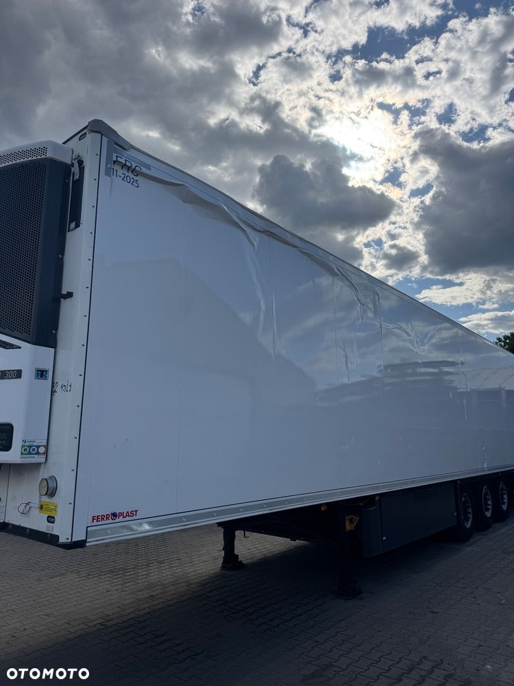 Schmitz Cargobull 2019 Chłodnia Thermk King slx 200 - 11