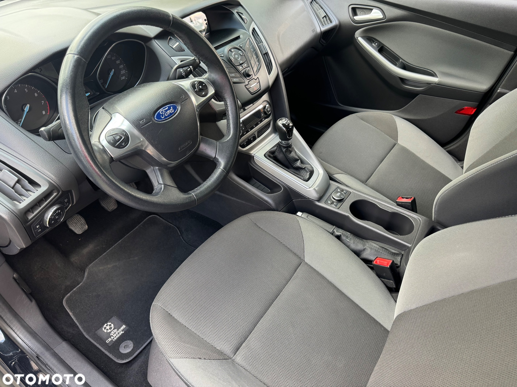 Ford Focus 1.6 Edition - 9